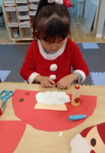 クリスマス制作の様子 クリスマス会